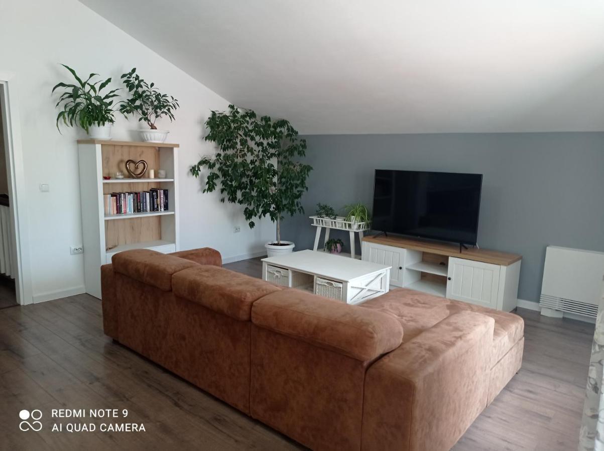 Уютна Къща Apartment Sliven ภายนอก รูปภาพ